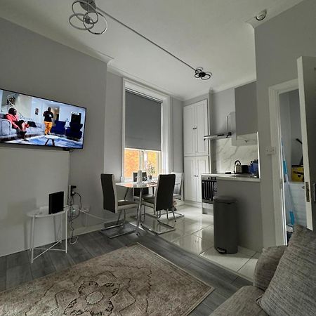 Modern 2-Bedroom Apartment-Dublin City מראה חיצוני תמונה