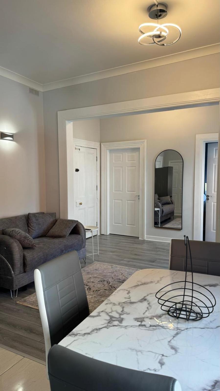 Modern 2-Bedroom Apartment-Dublin City מראה חיצוני תמונה