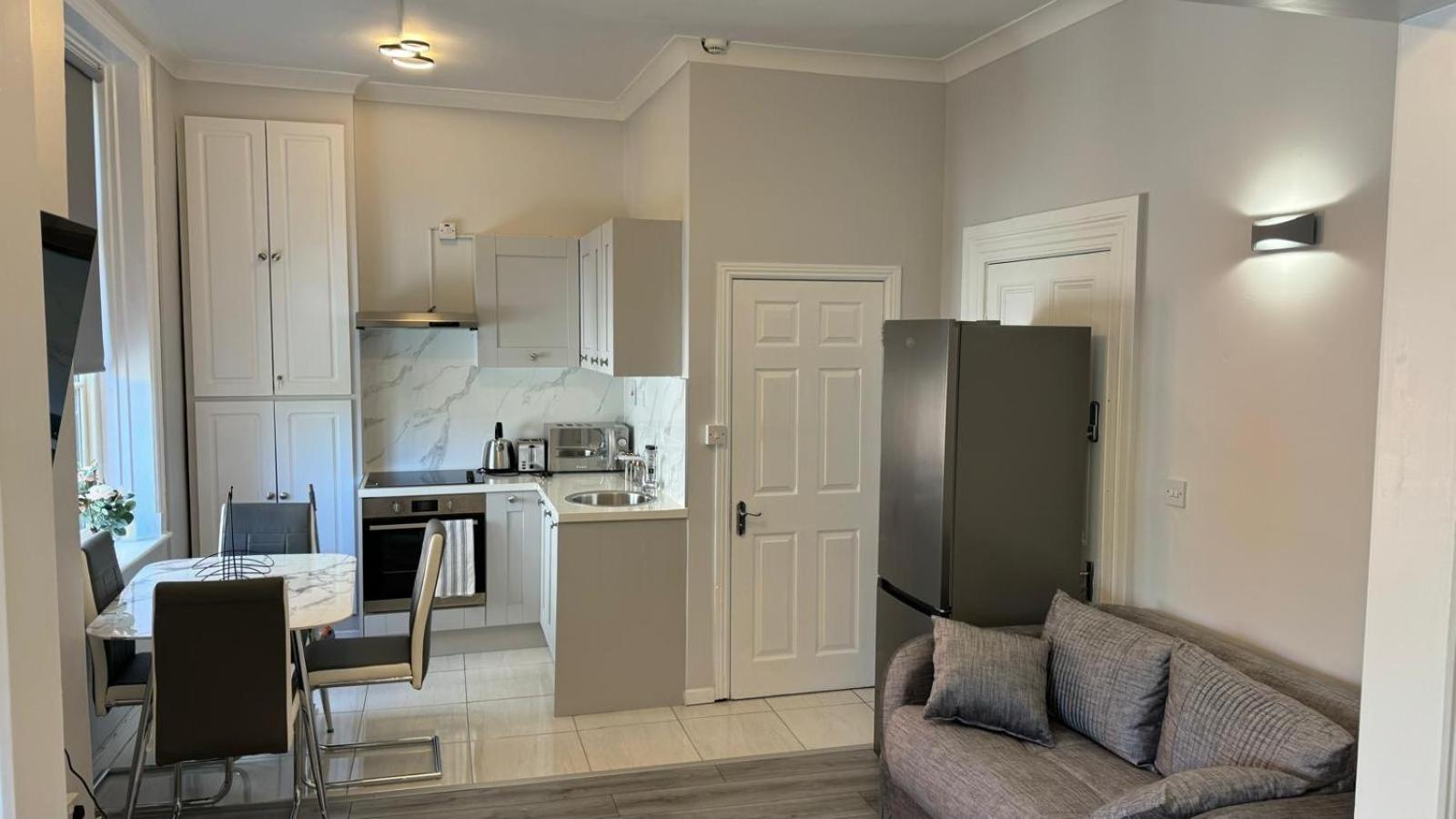 Modern 2-Bedroom Apartment-Dublin City מראה חיצוני תמונה